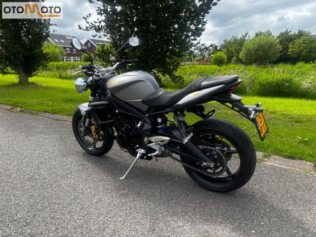 triumph - street-triple-675