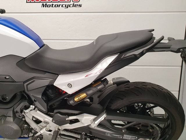 bmw - f-900-r