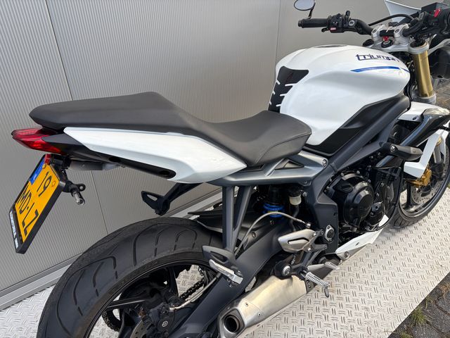 triumph - street-triple-675