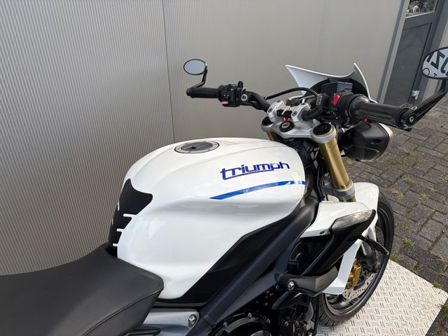 triumph - street-triple-675