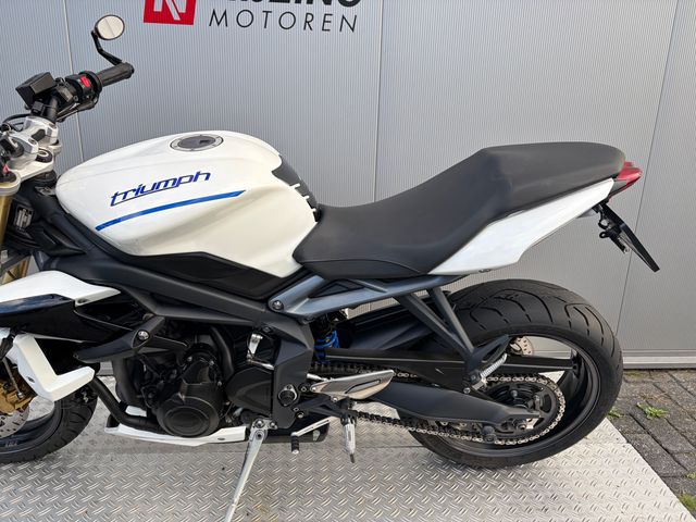 triumph - street-triple-675