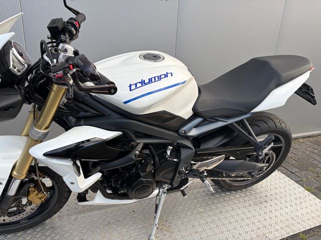 triumph - street-triple-675