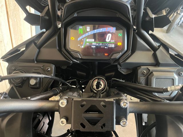 kawasaki - versys-650-grand-tourer