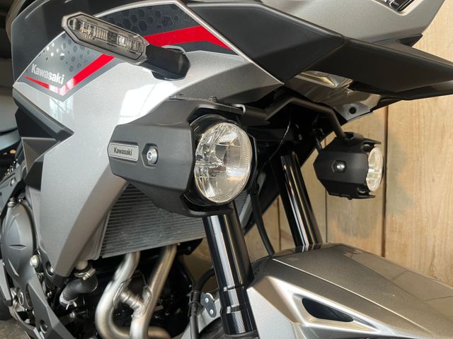 kawasaki - versys-650-grand-tourer