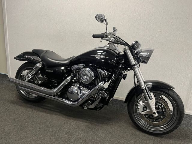 suzuki - vz-1600-marauder