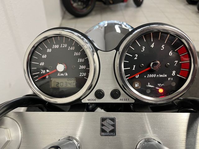 suzuki - vz-1600-marauder