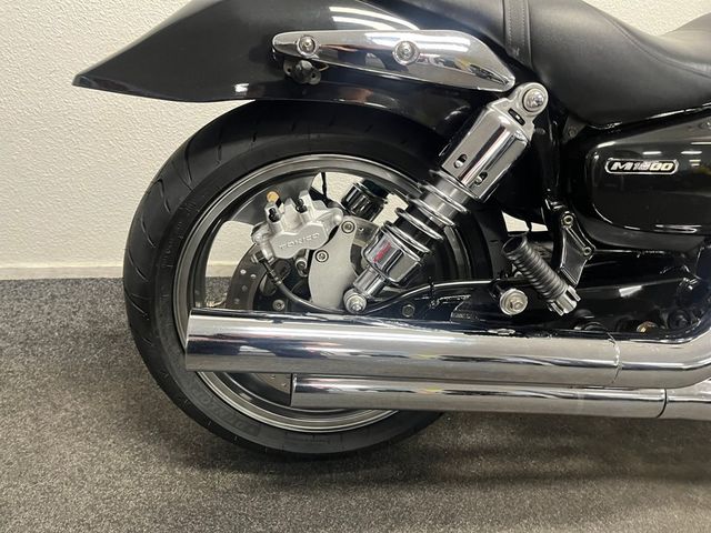 suzuki - vz-1600-marauder