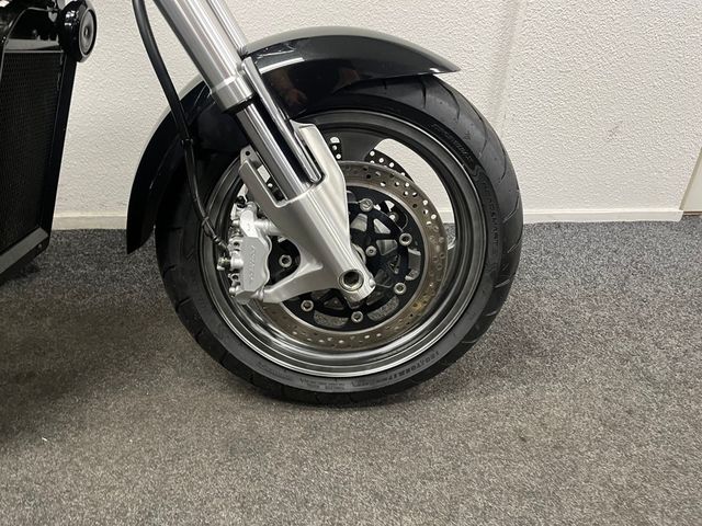 suzuki - vz-1600-marauder