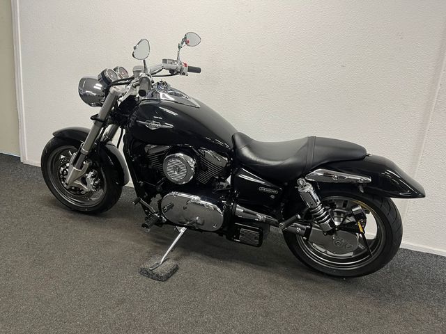 suzuki - vz-1600-marauder