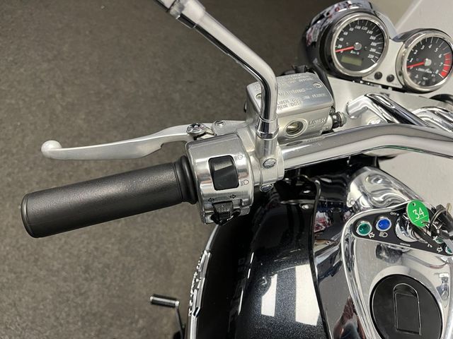 suzuki - vz-1600-marauder