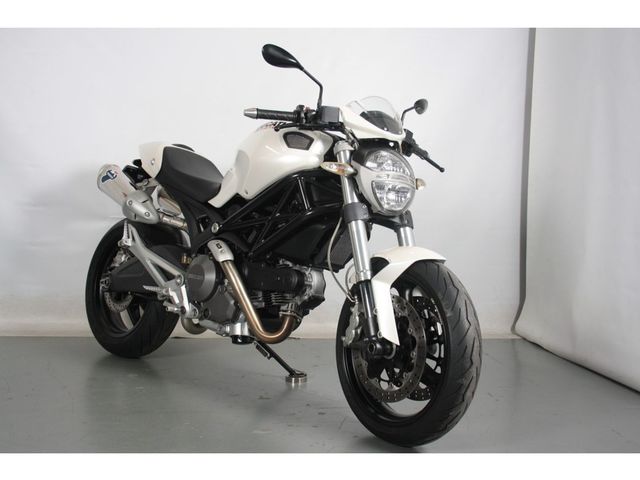 ducati - monster-696