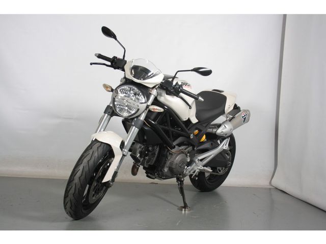 ducati - monster-696