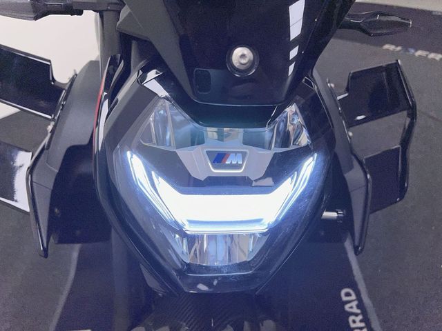 bmw - m-1000-r