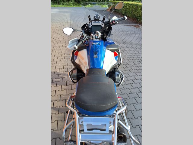 bmw - r-1250-gs-adventure