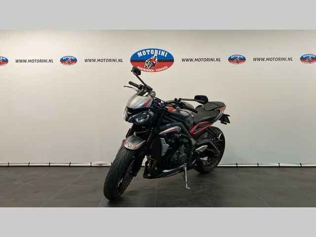 triumph - street-triple-r-low-ride-height