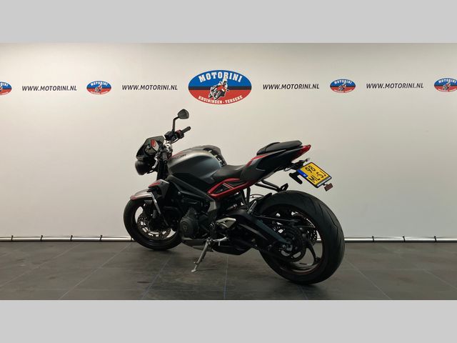triumph - street-triple-r-low-ride-height