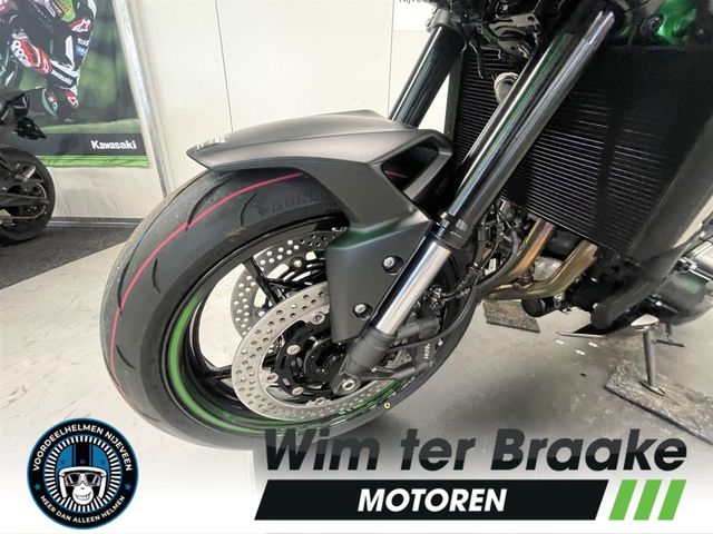 kawasaki - z900
