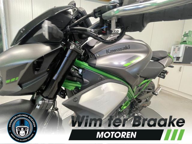 kawasaki - z900