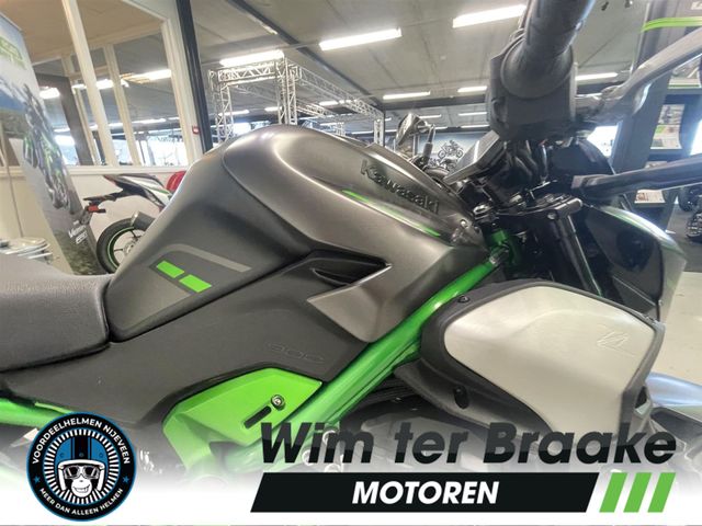 kawasaki - z900