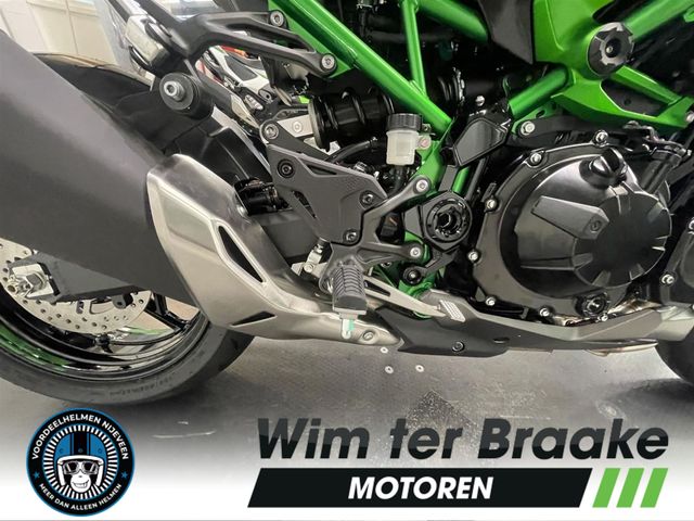 kawasaki - z900