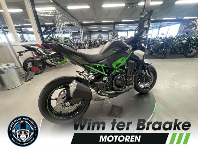 kawasaki - z900