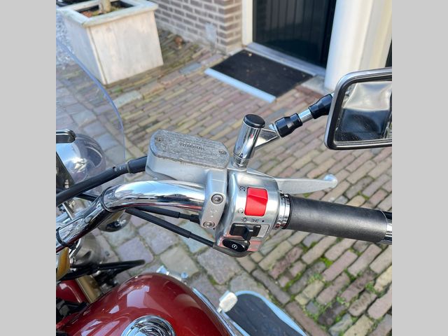 yamaha - xvs-650-a-dragstar-classic