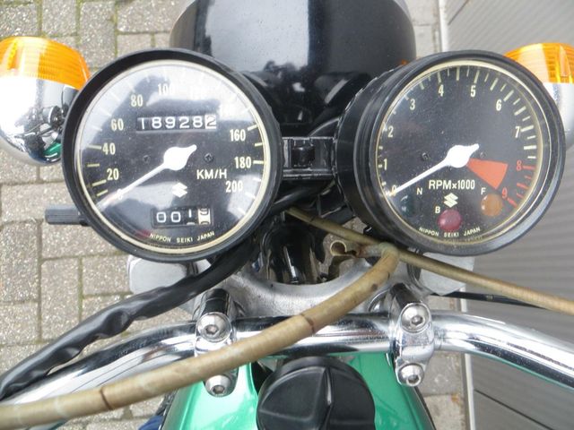 suzuki - gt-250