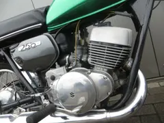 Suzuki GT 250 1972 occasion – foto 8 van 17