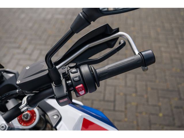 bmw - f-900-gs