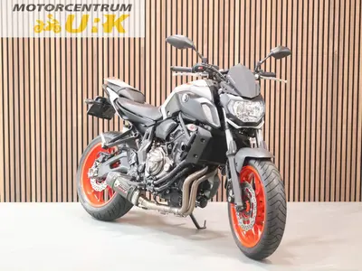 YAMAHA MT 07 – foto 2