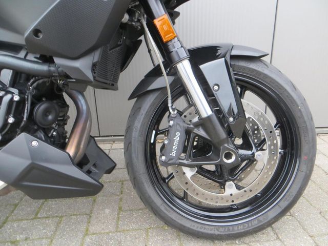 bmw - f-900-xr