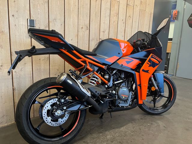 ktm - rc-390