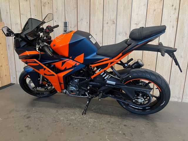 ktm - rc-390