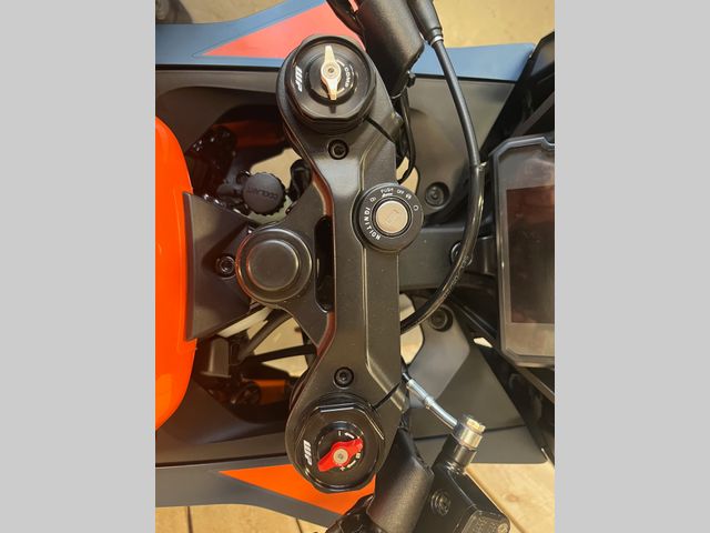 ktm - rc-390