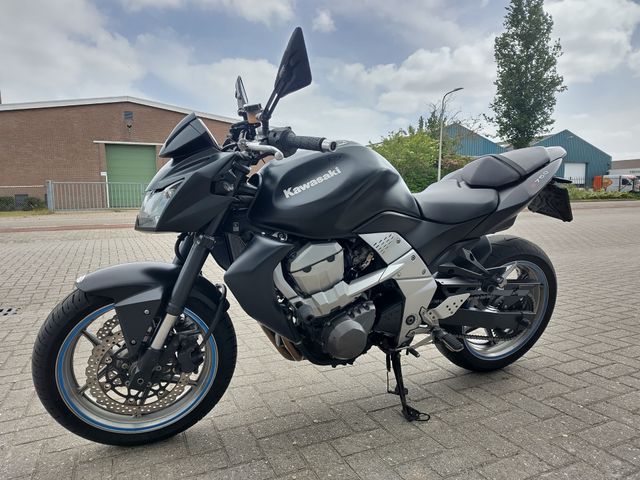 kawasaki - z-750