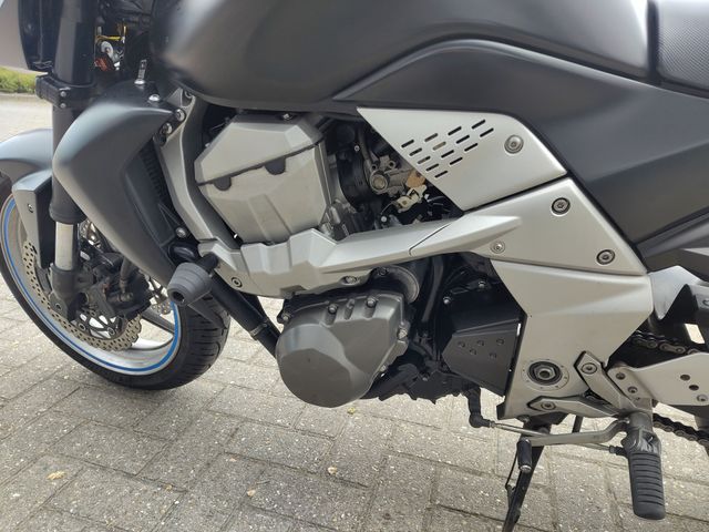 kawasaki - z-750