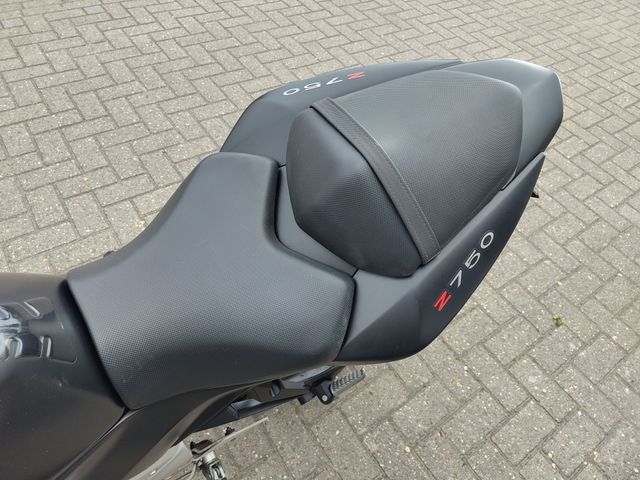 kawasaki - z-750