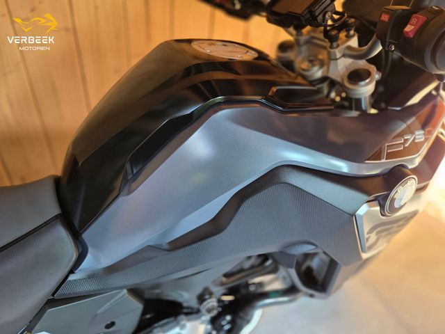 bmw - f-750-gs