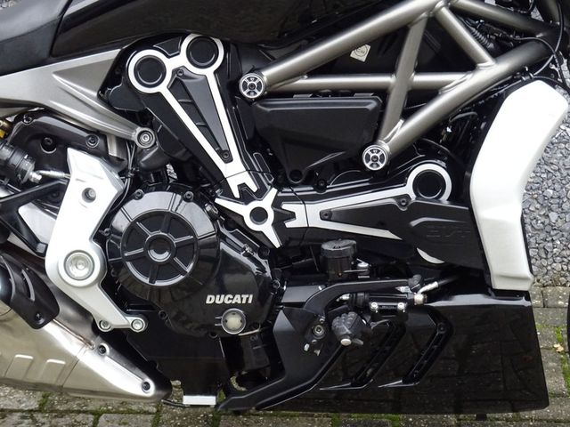 ducati - xdiavel-s
