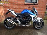 SUZUKI GSR 750 A