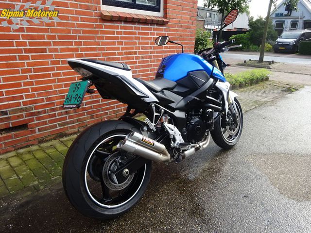 suzuki - gsr-750-a