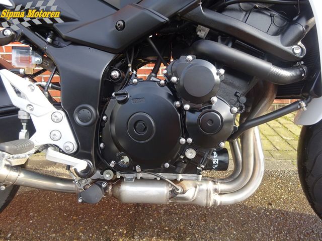 suzuki - gsr-750-a
