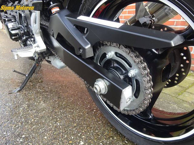 suzuki - gsr-750-a