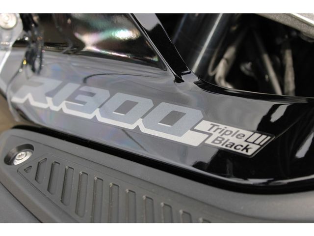 bmw - r-1300-gs-adventure