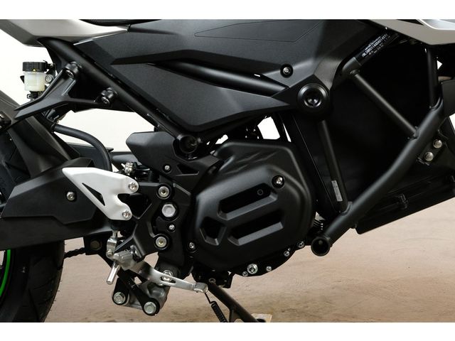 kawasaki - z-e-1