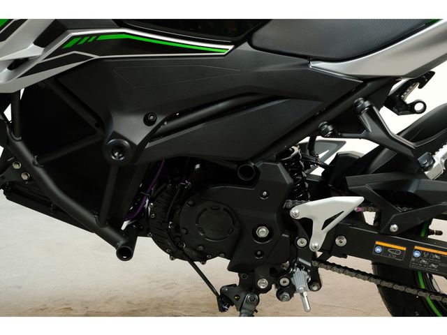 kawasaki - z-e-1