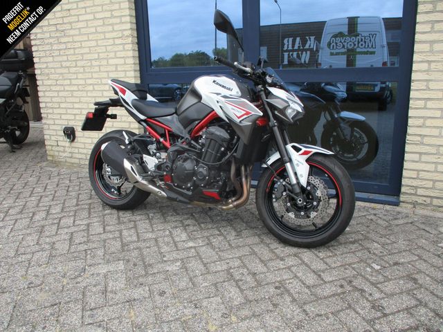 kawasaki - z900