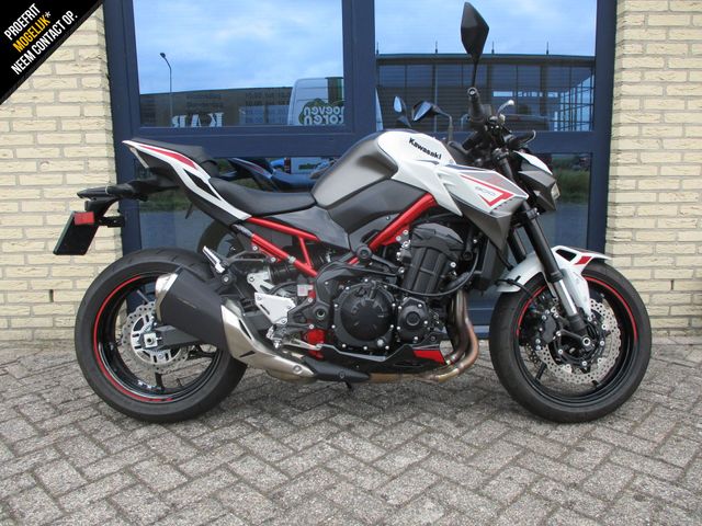 kawasaki - z900