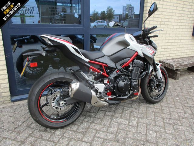kawasaki - z900