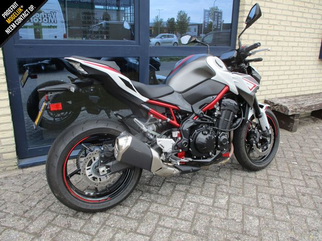 kawasaki - z900